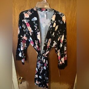 Flora nikrooz bathrobe